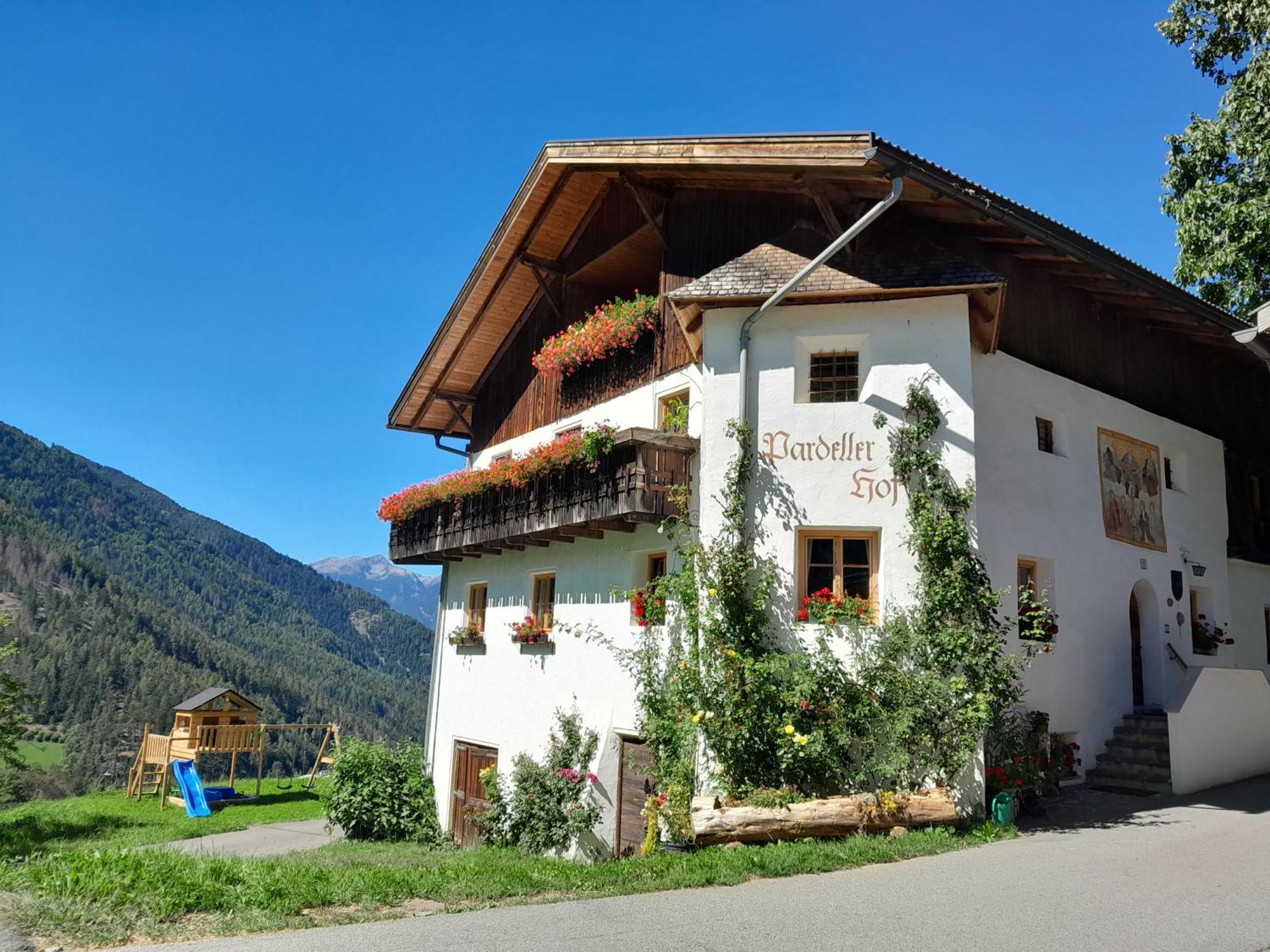 Pardellerhof Villa Luson Buitenkant foto